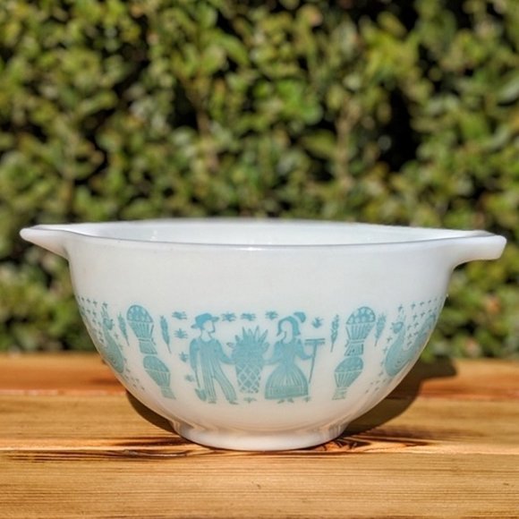 Pyrex Other - Vintage Pyrex Butterprint 1.5pt Cinderella Bowl